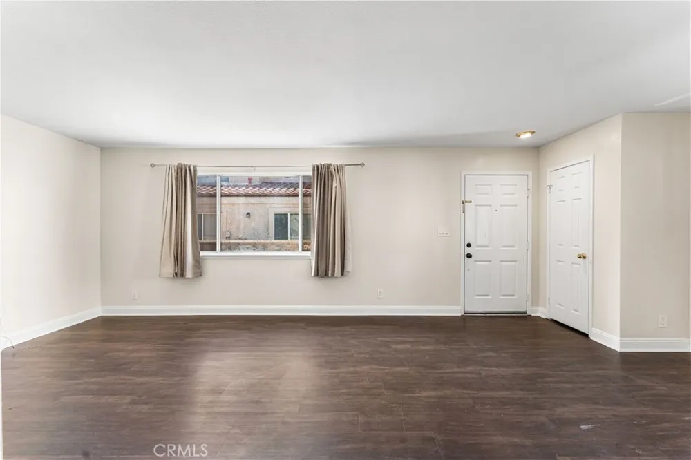 43465 30th W Lancaster, CA 93536