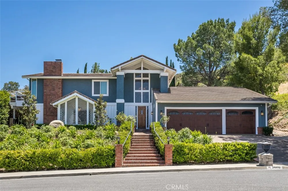 24806 Rosepark Court Newhall, CA 91321