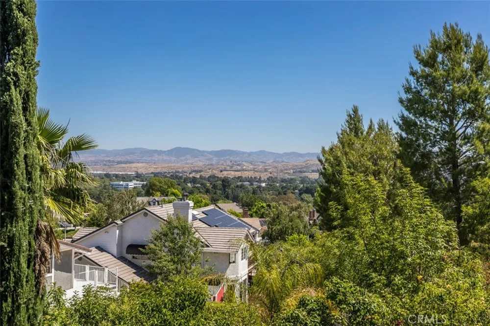 24806 Rosepark Court Newhall, CA 91321