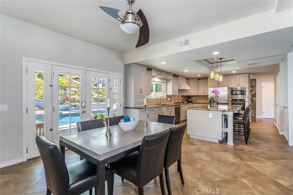 24806 Rosepark Court Newhall, CA 91321