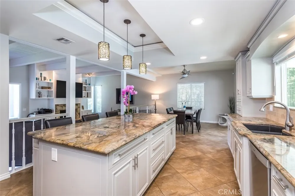 24806 Rosepark Court Newhall, CA 91321