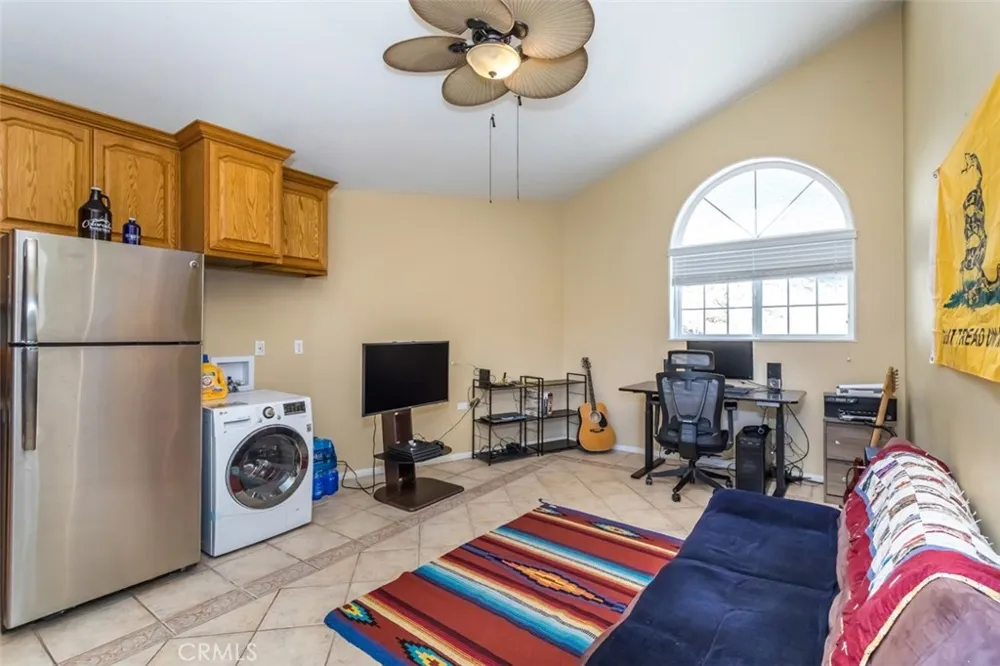 24806 Rosepark Court Newhall, CA 91321