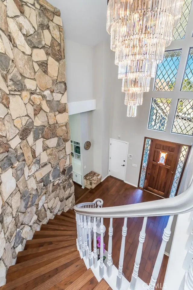24806 Rosepark Court Newhall, CA 91321