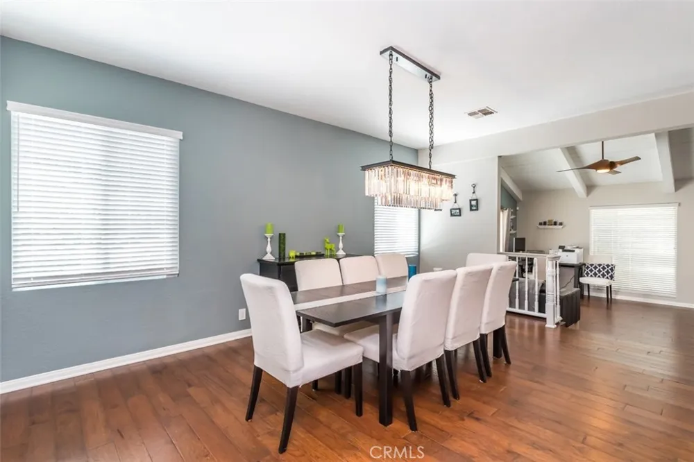 24806 Rosepark Court Newhall, CA 91321