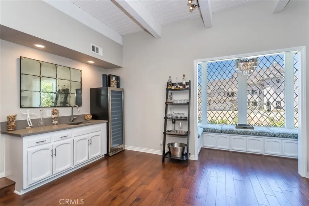 24806 Rosepark Court Newhall, CA 91321