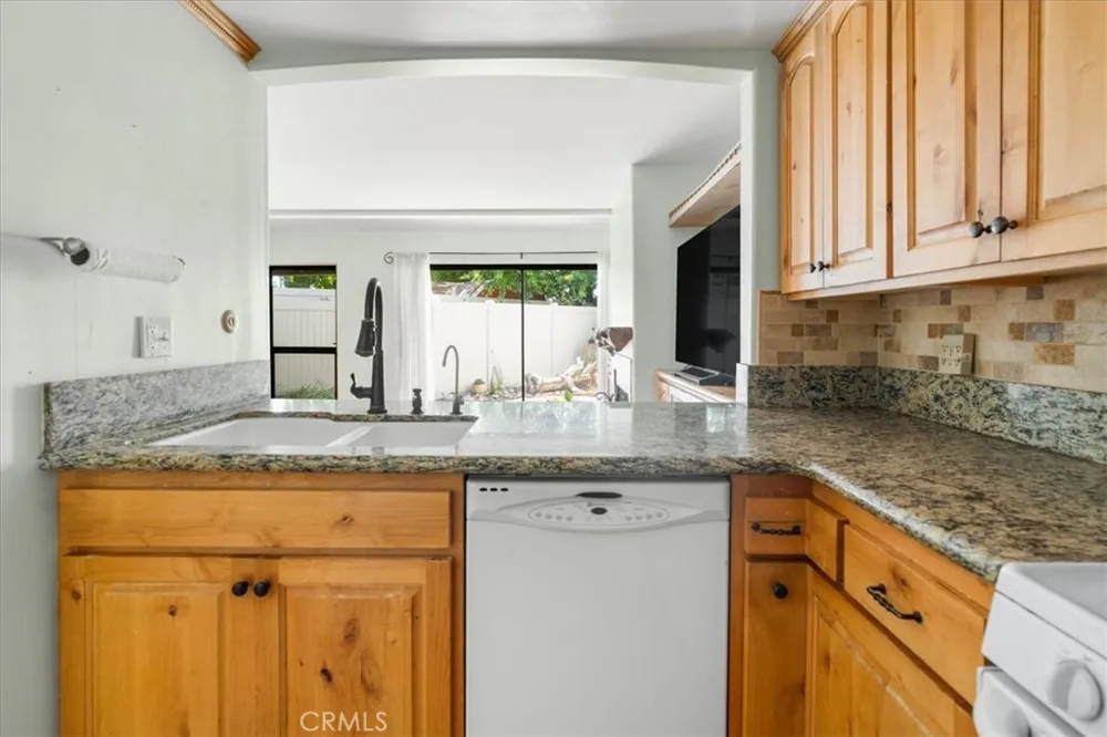 5249 Colodny #8 Agoura Hills, CA 91301