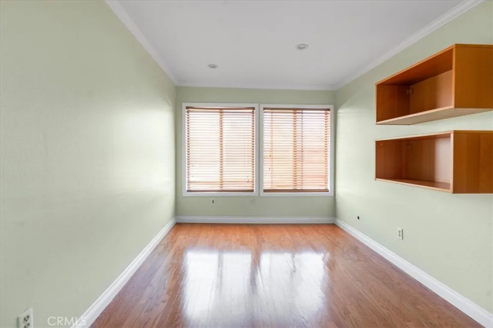 5249 Colodny #8 Agoura Hills, CA 91301