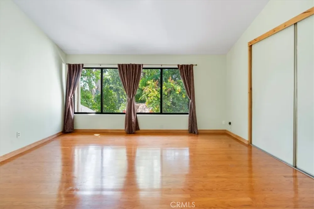 5249 Colodny #8 Agoura Hills, CA 91301