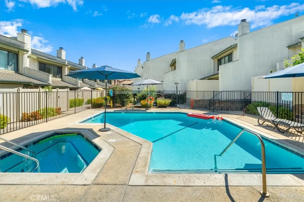 5249 Colodny #8 Agoura Hills, CA 91301