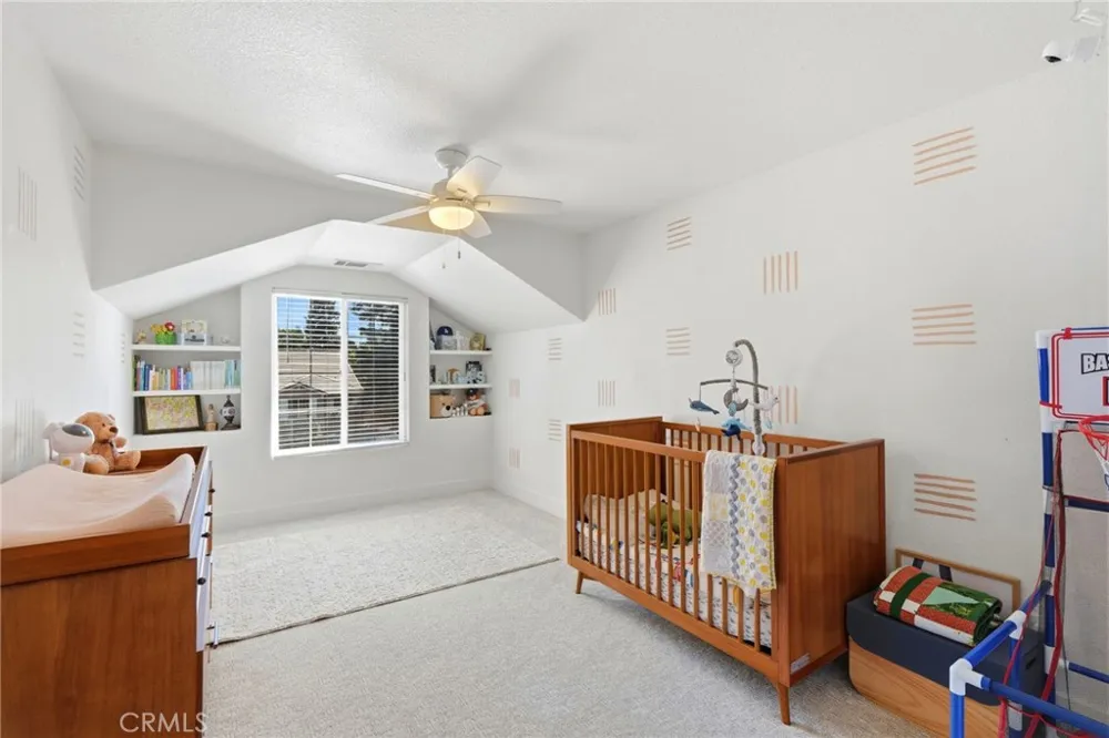 4826 W Ceres Court Visalia, CA 93291