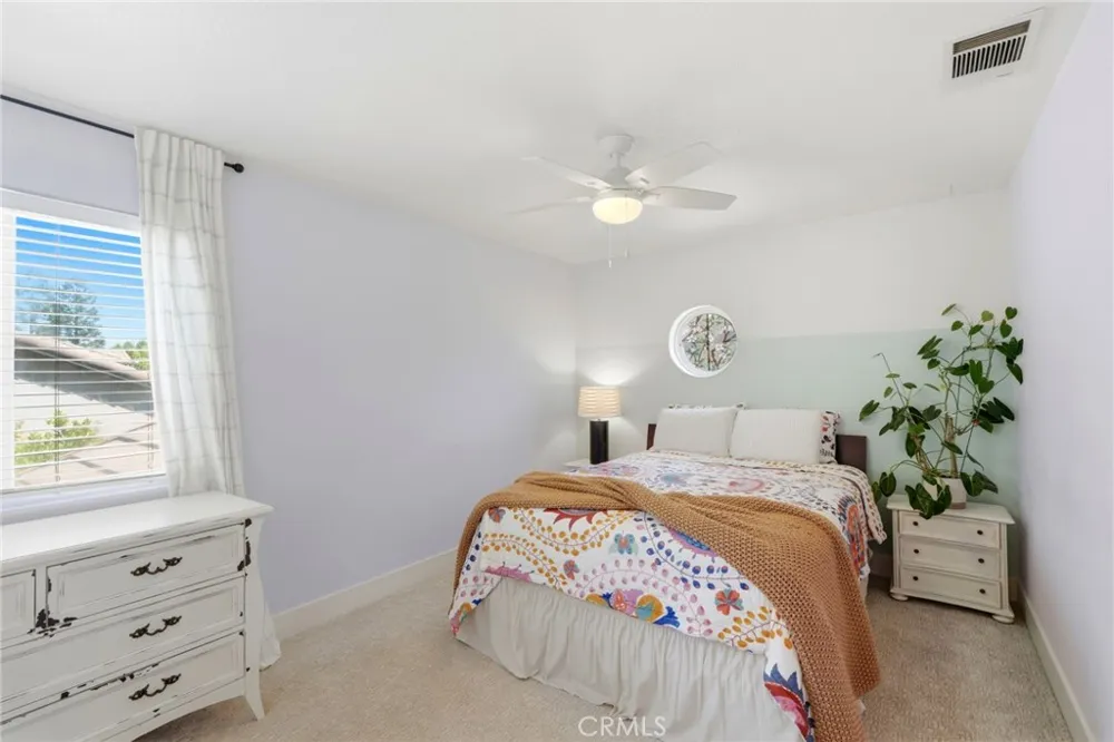 4826 W Ceres Court Visalia, CA 93291