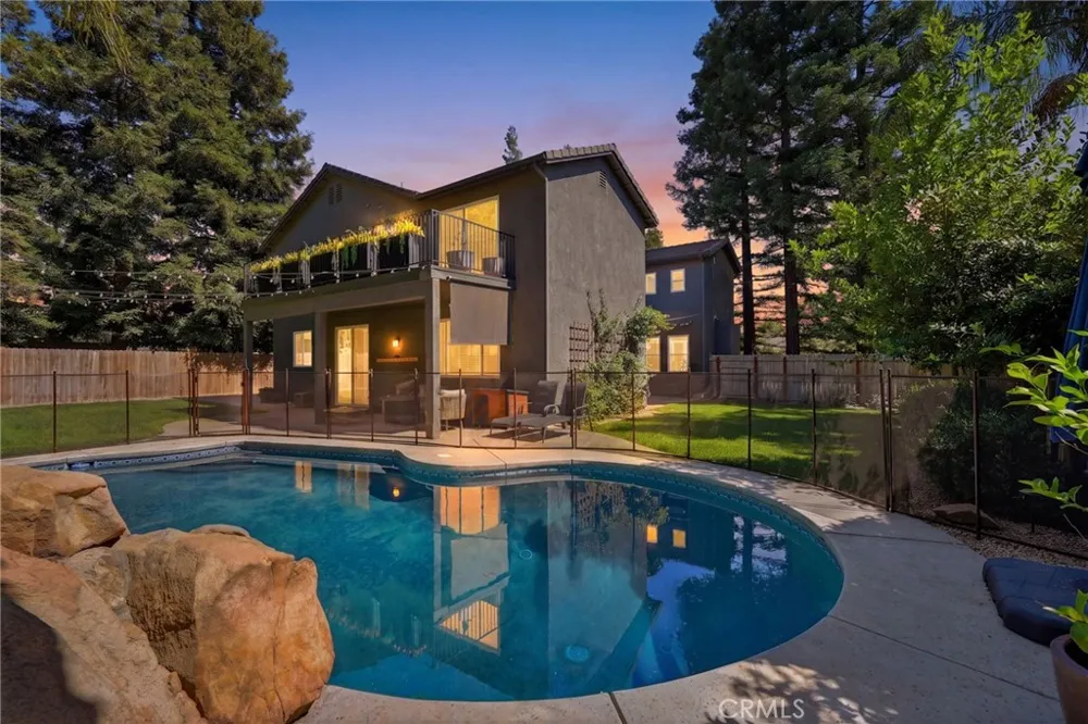 4826 W Ceres Court Visalia, CA 93291