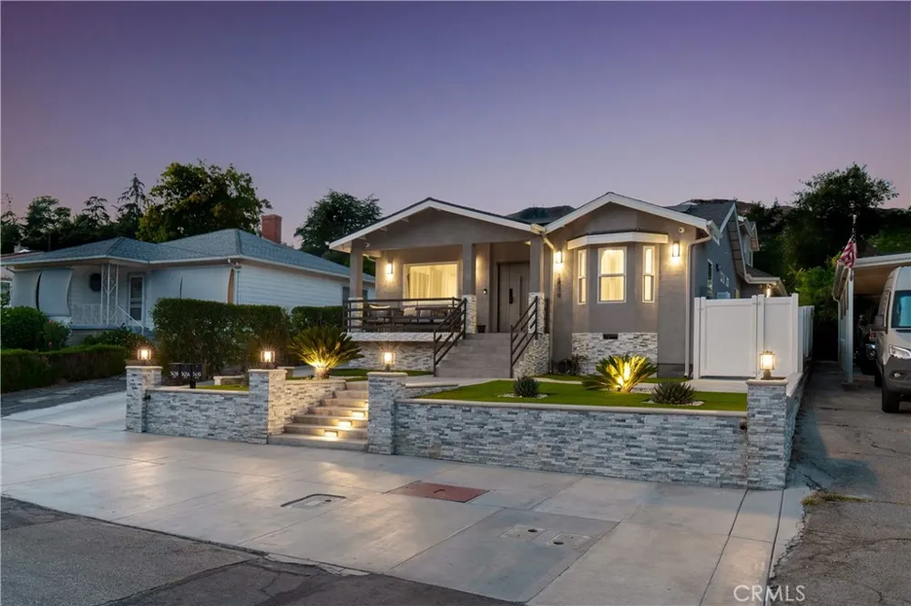 3419 Montrose Ave La Crescenta, CA 91214