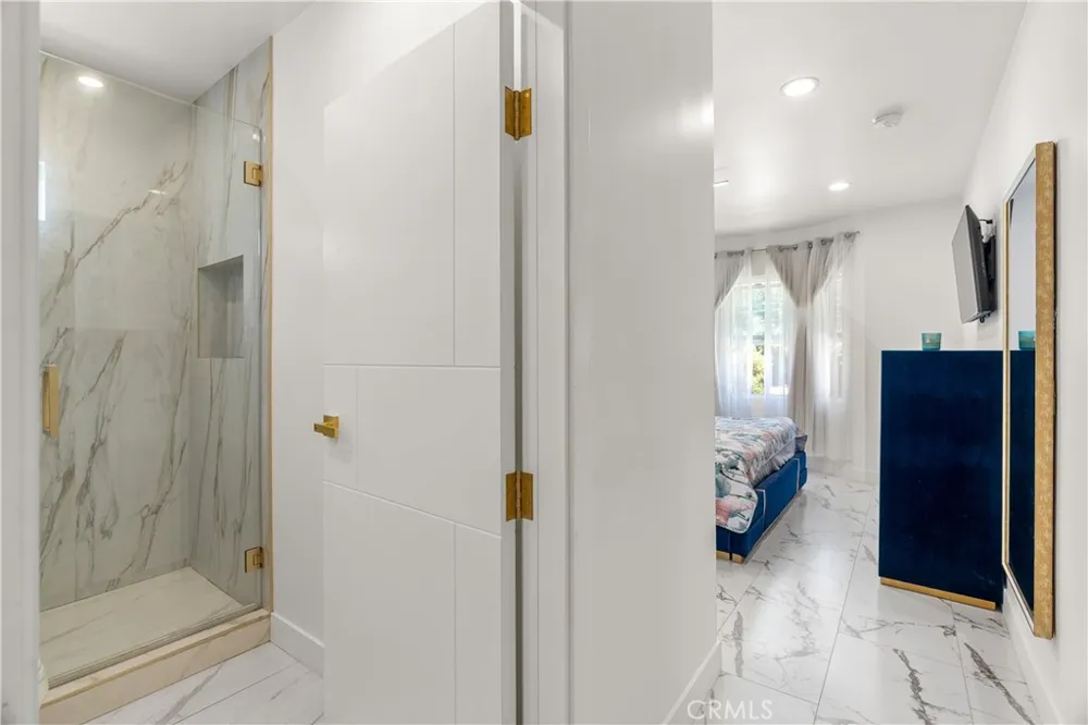 3419 Montrose Ave La Crescenta, CA 91214