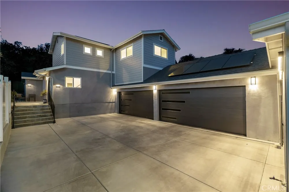 3419 Montrose Ave La Crescenta, CA 91214