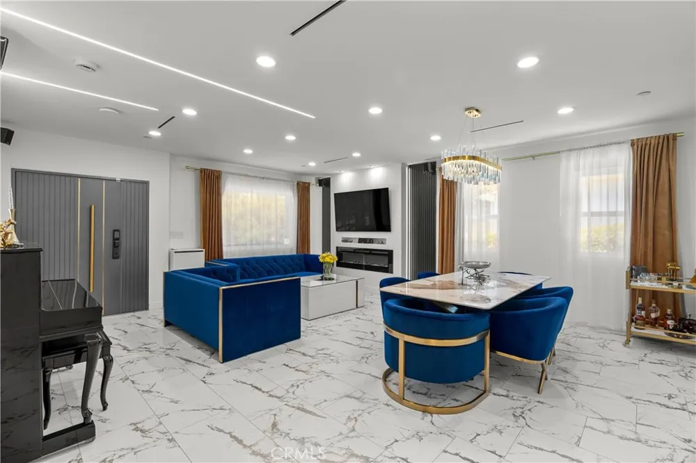 3419 Montrose Ave La Crescenta, CA 91214