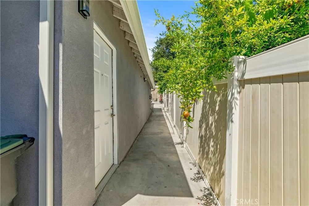 3419 Montrose Ave La Crescenta, CA 91214
