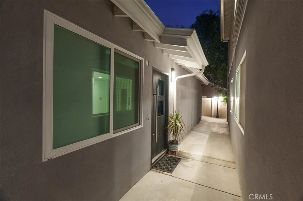 3419 Montrose Ave La Crescenta, CA 91214
