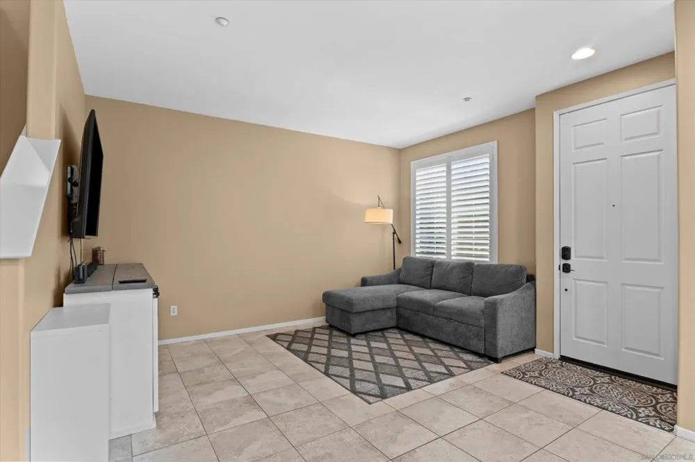 41985 Davenport #C Murrieta, CA 92562