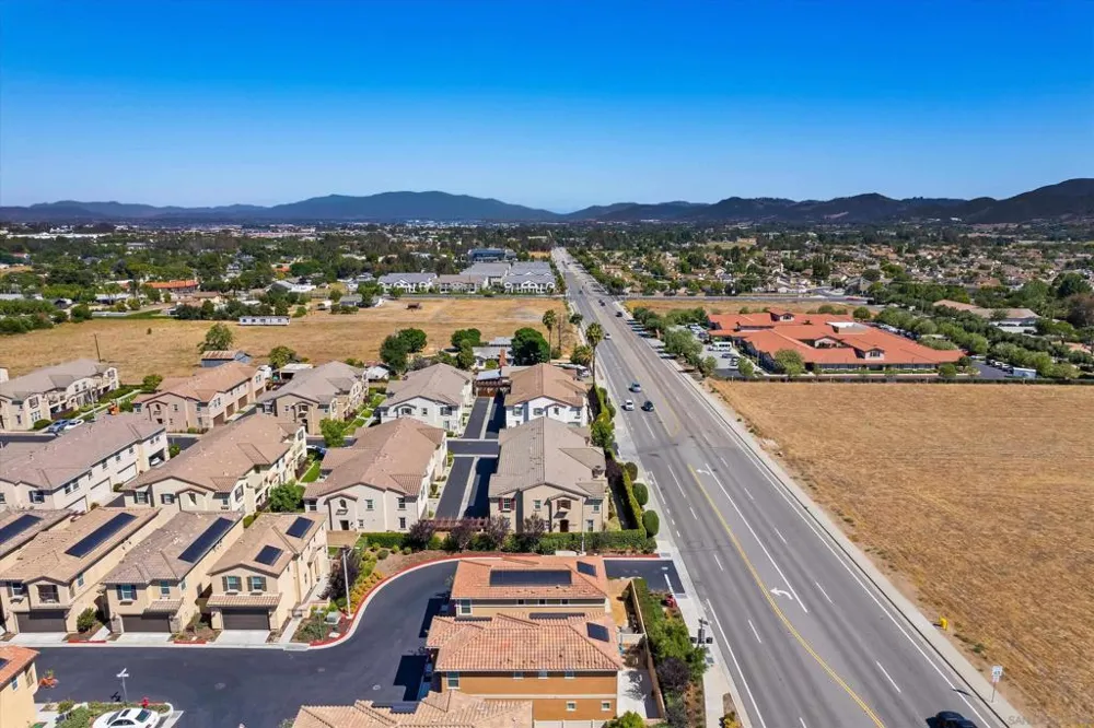 41985 Davenport #C Murrieta, CA 92562