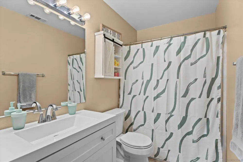 41985 Davenport #C Murrieta, CA 92562