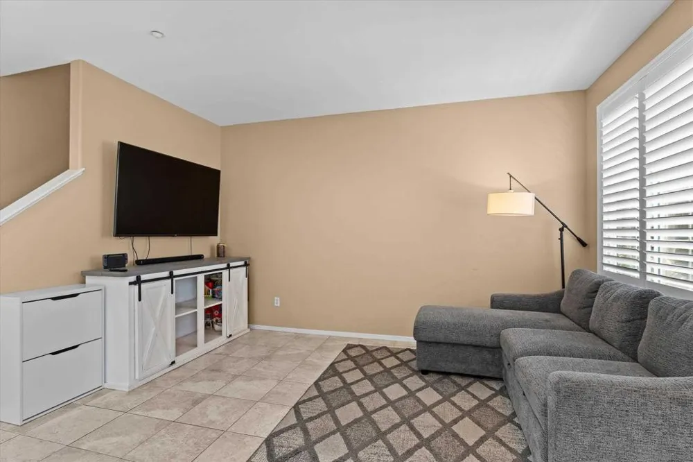 41985 Davenport #C Murrieta, CA 92562