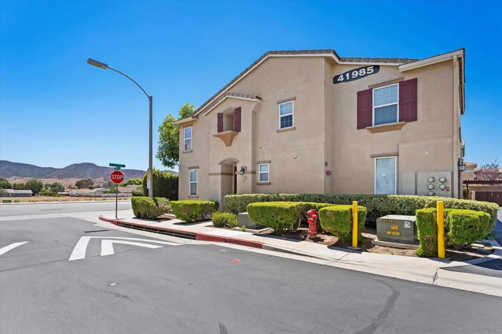 41985 Davenport #C Murrieta, CA 92562