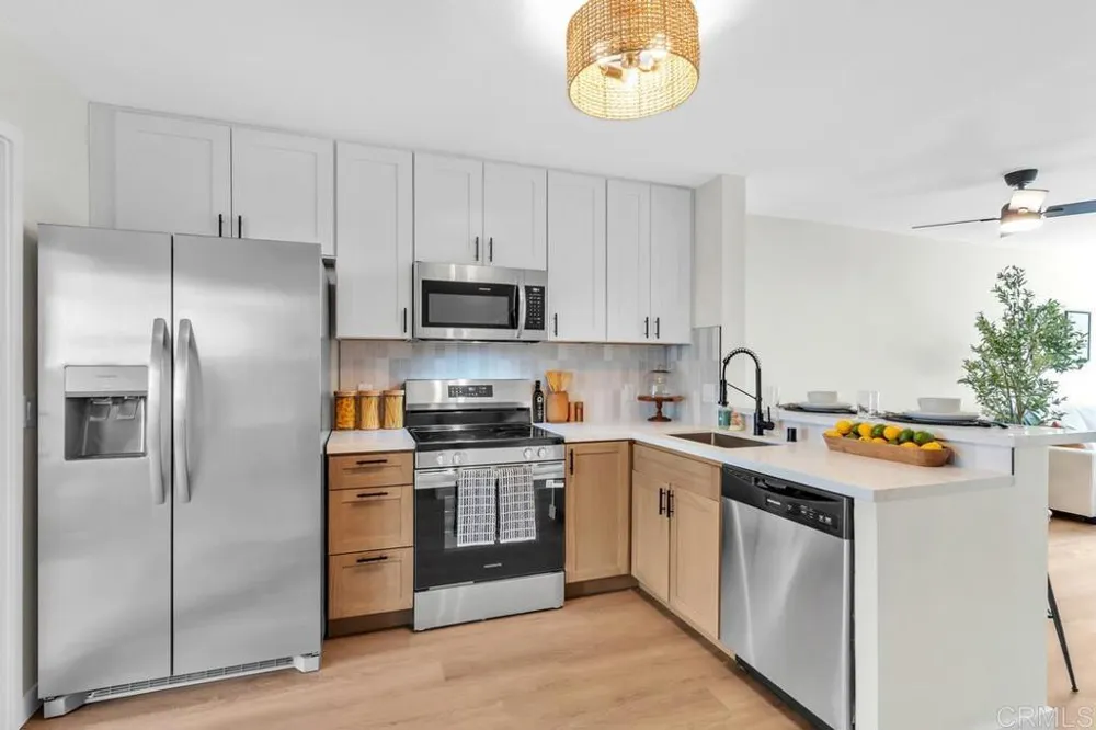 10107 Peaceful Court Santee, CA 92071