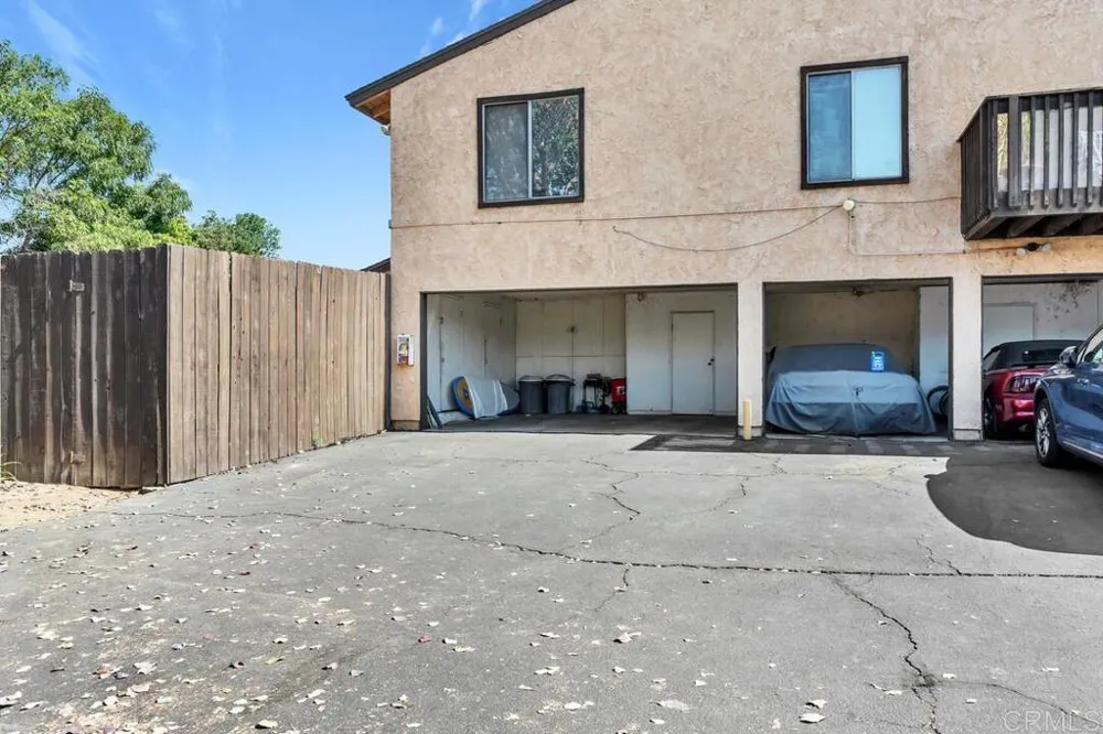 10107 Peaceful Court Santee, CA 92071