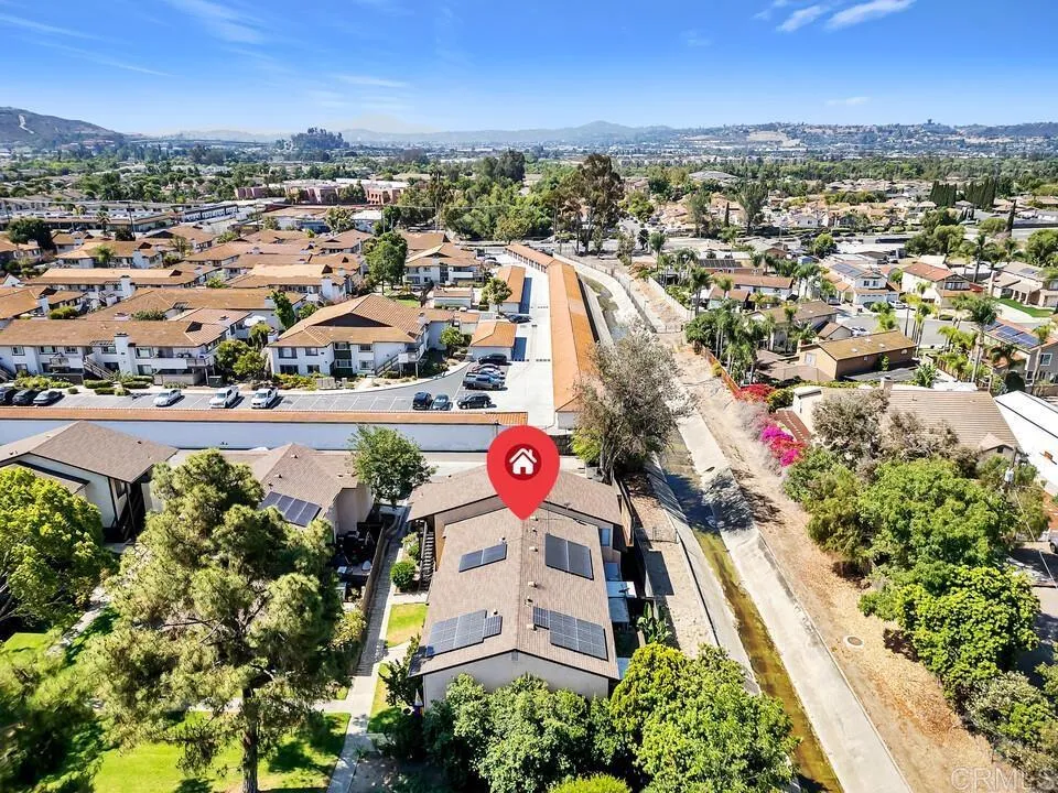 10107 Peaceful Court Santee, CA 92071