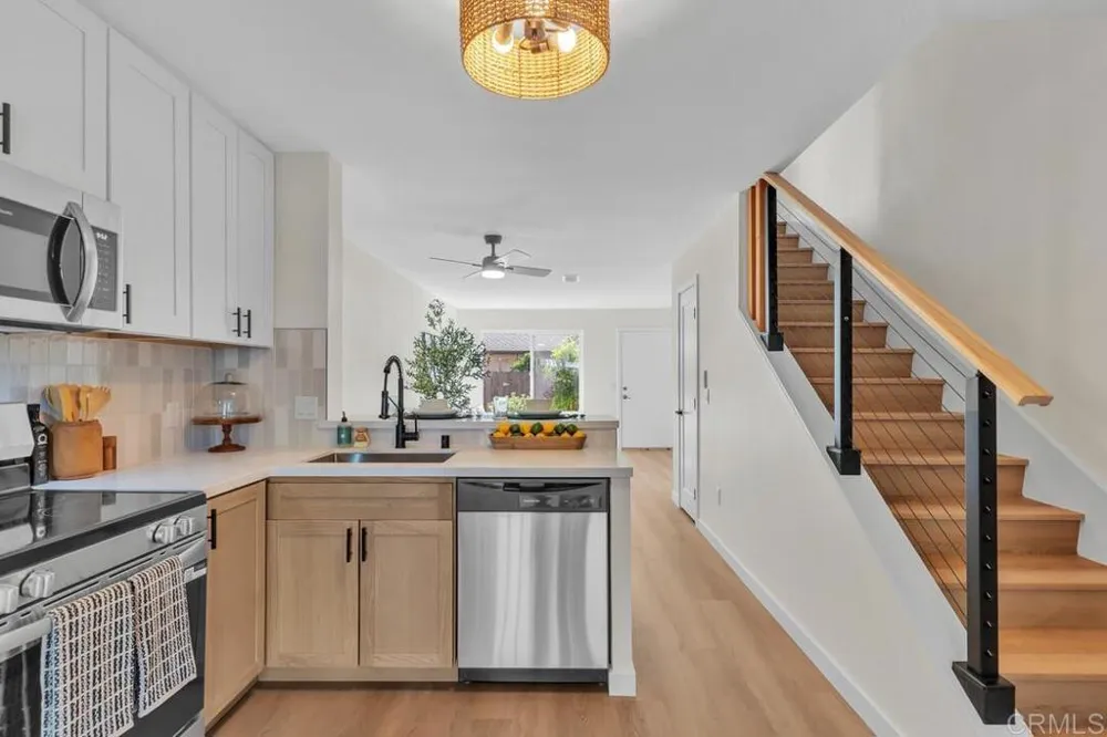 10107 Peaceful Court Santee, CA 92071