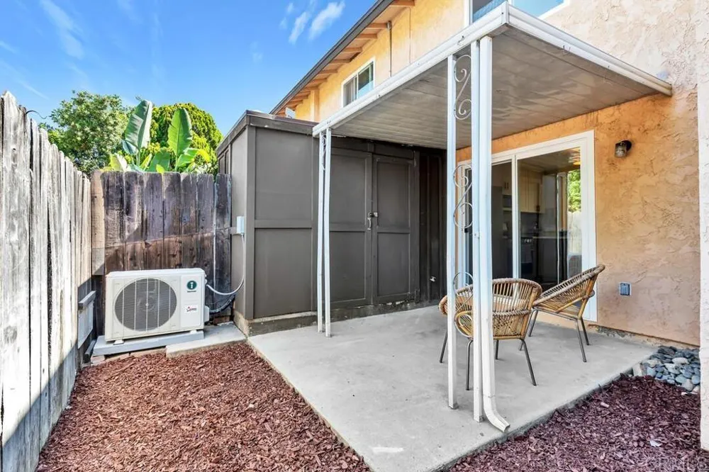10107 Peaceful Court Santee, CA 92071