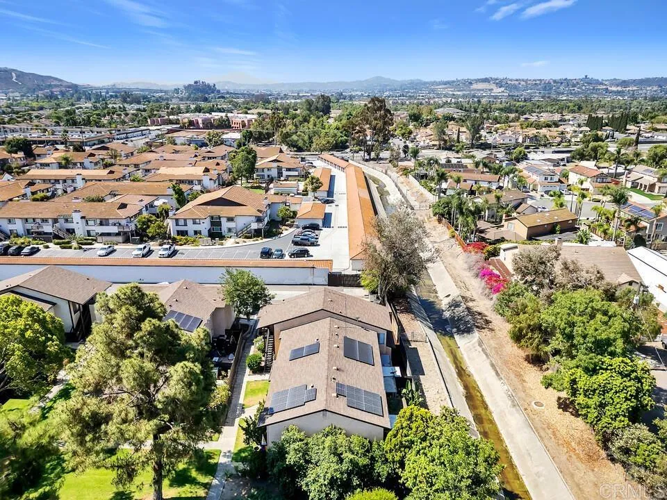 10107 Peaceful Court Santee, CA 92071