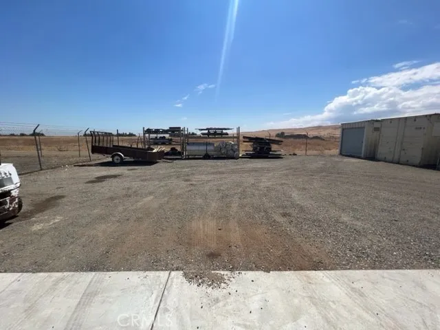 1075 W Elm Avenue Coalinga, CA 93210