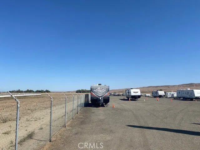 1075 W Elm Avenue Coalinga, CA 93210
