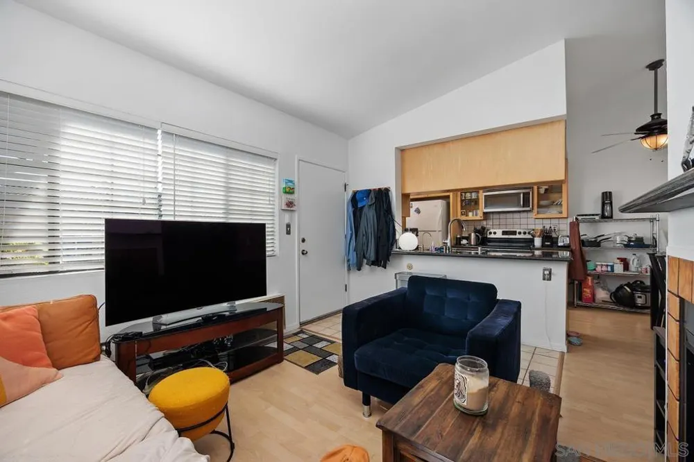 1435 Essex #7 San Diego, CA 92103
