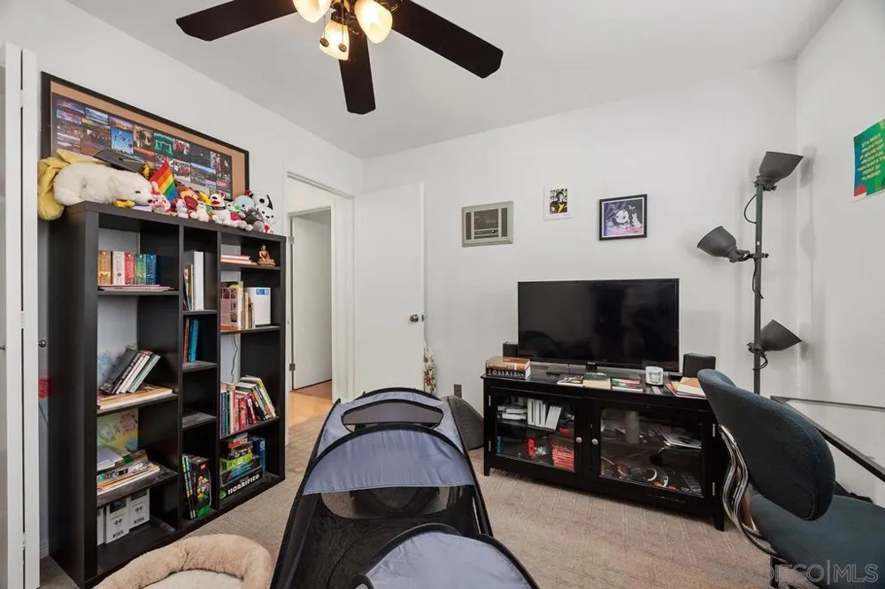 1435 Essex #7 San Diego, CA 92103