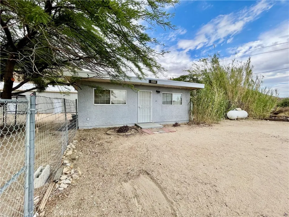 52390 Altadena Morongo Valley, CA 92256