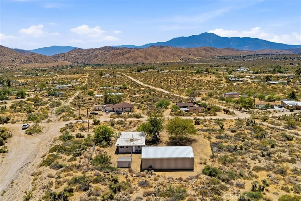 52390 Altadena Morongo Valley, CA 92256