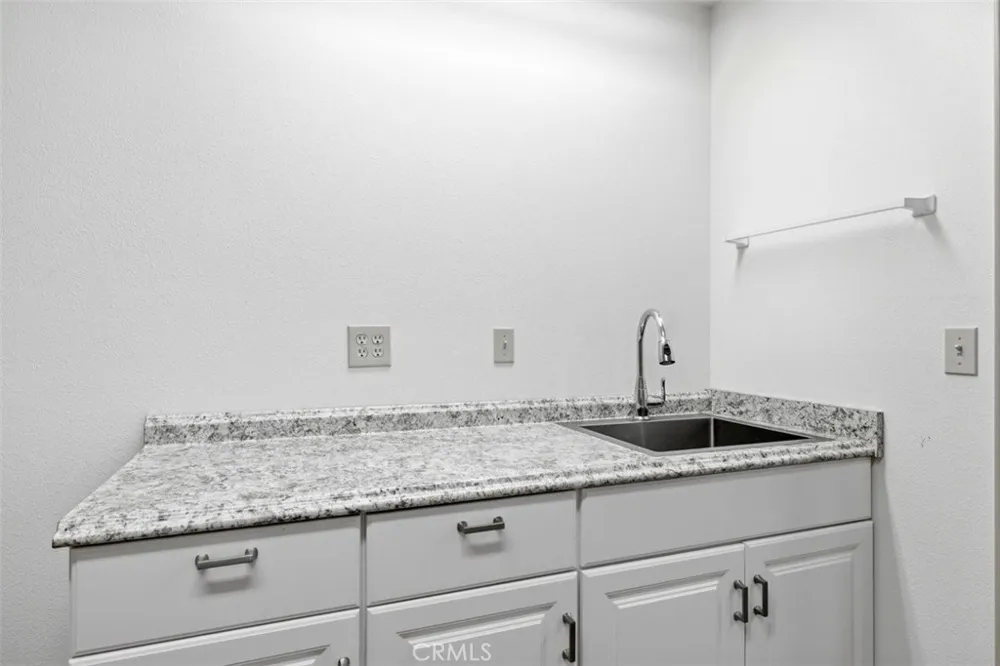 52390 Altadena Morongo Valley, CA 92256