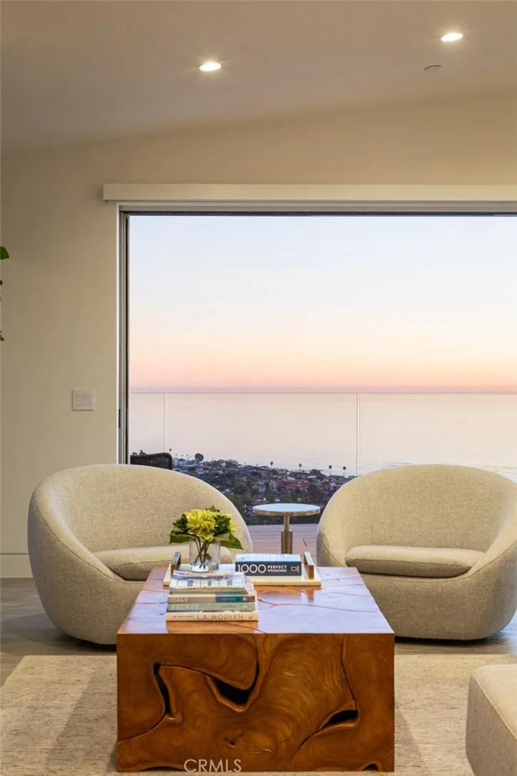 1238 Anacapa Way Laguna Beach, CA 92651