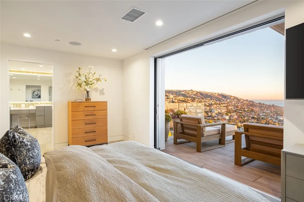 1238 Anacapa Way Laguna Beach, CA 92651
