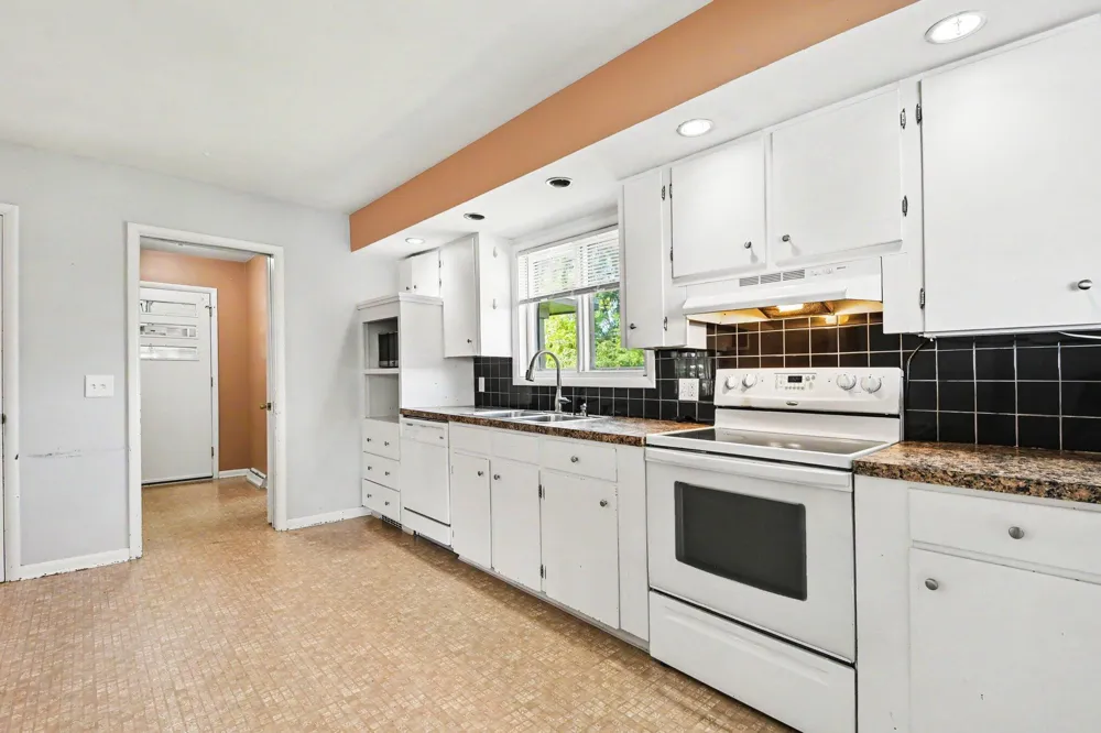 7261 Driftwood Drive SE Ada Township, MI 49301