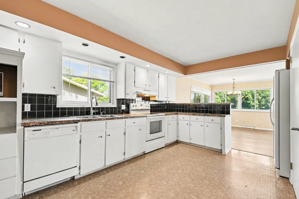 7261 Driftwood Drive SE Ada Township, MI 49301
