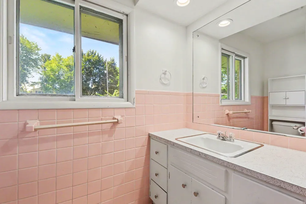7261 Driftwood Drive SE Ada Township, MI 49301