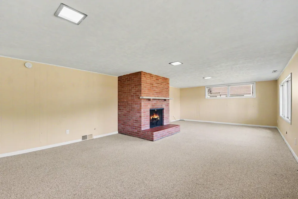 7261 Driftwood Drive SE Ada Township, MI 49301