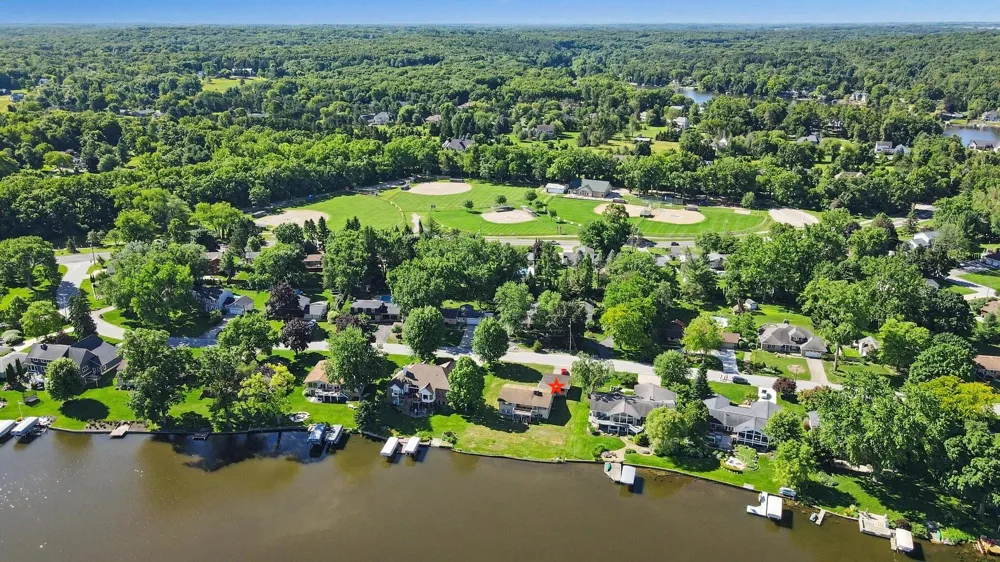 7261 Driftwood Drive SE Ada Township, MI 49301