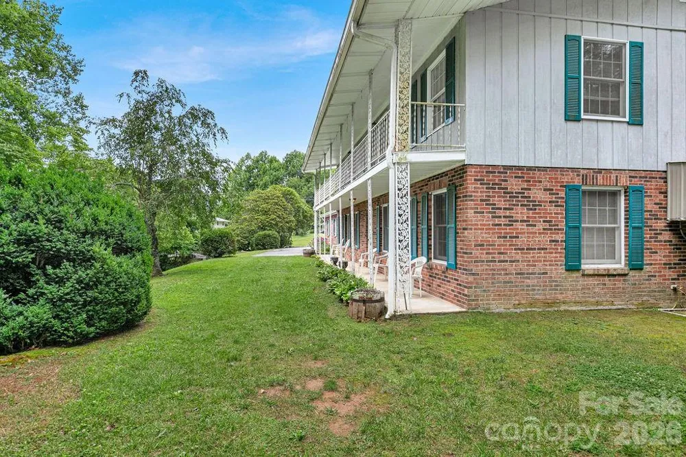106 Flora Lina Drive Brevard, NC 28712