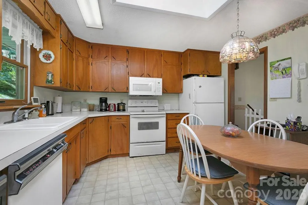 106 Flora Lina Drive Brevard, NC 28712