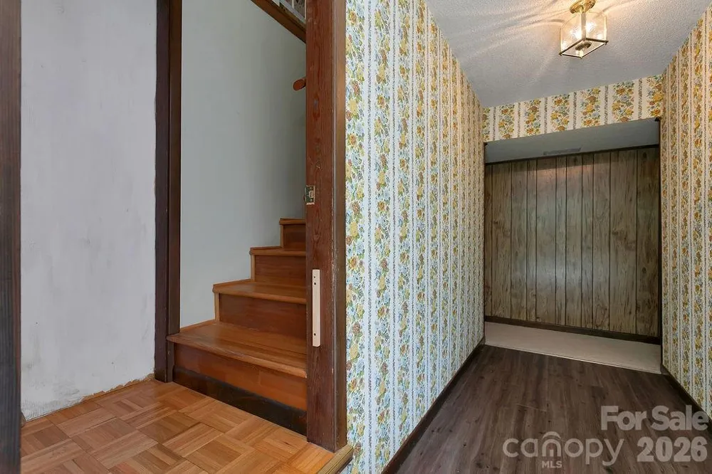 106 Flora Lina Drive Brevard, NC 28712